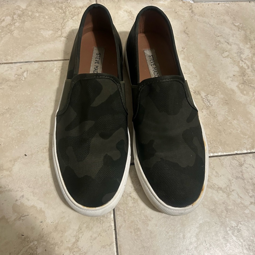 Steve Madden Men's Black Camouflage Loafers